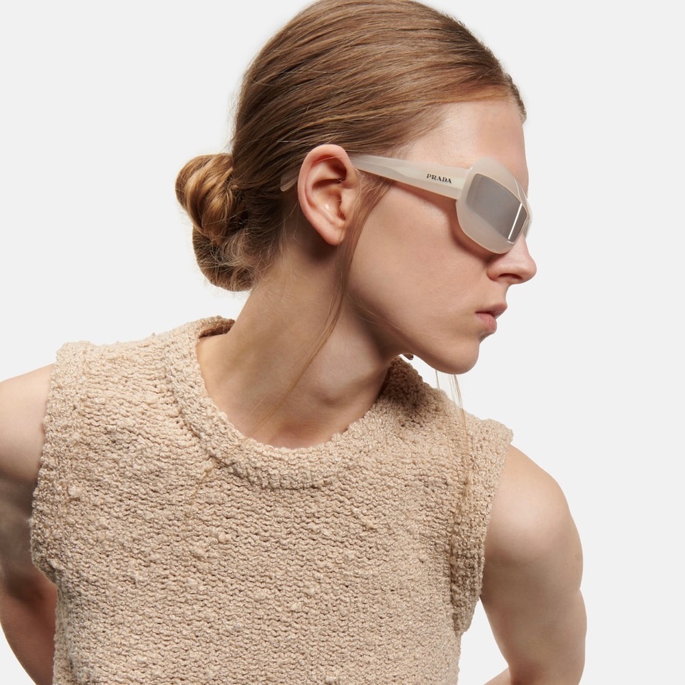 NEW PRADA OVERSIZED UNISEX SUNGLASSES IVORY EYEWEAR PRADA - Picture 4 of 11